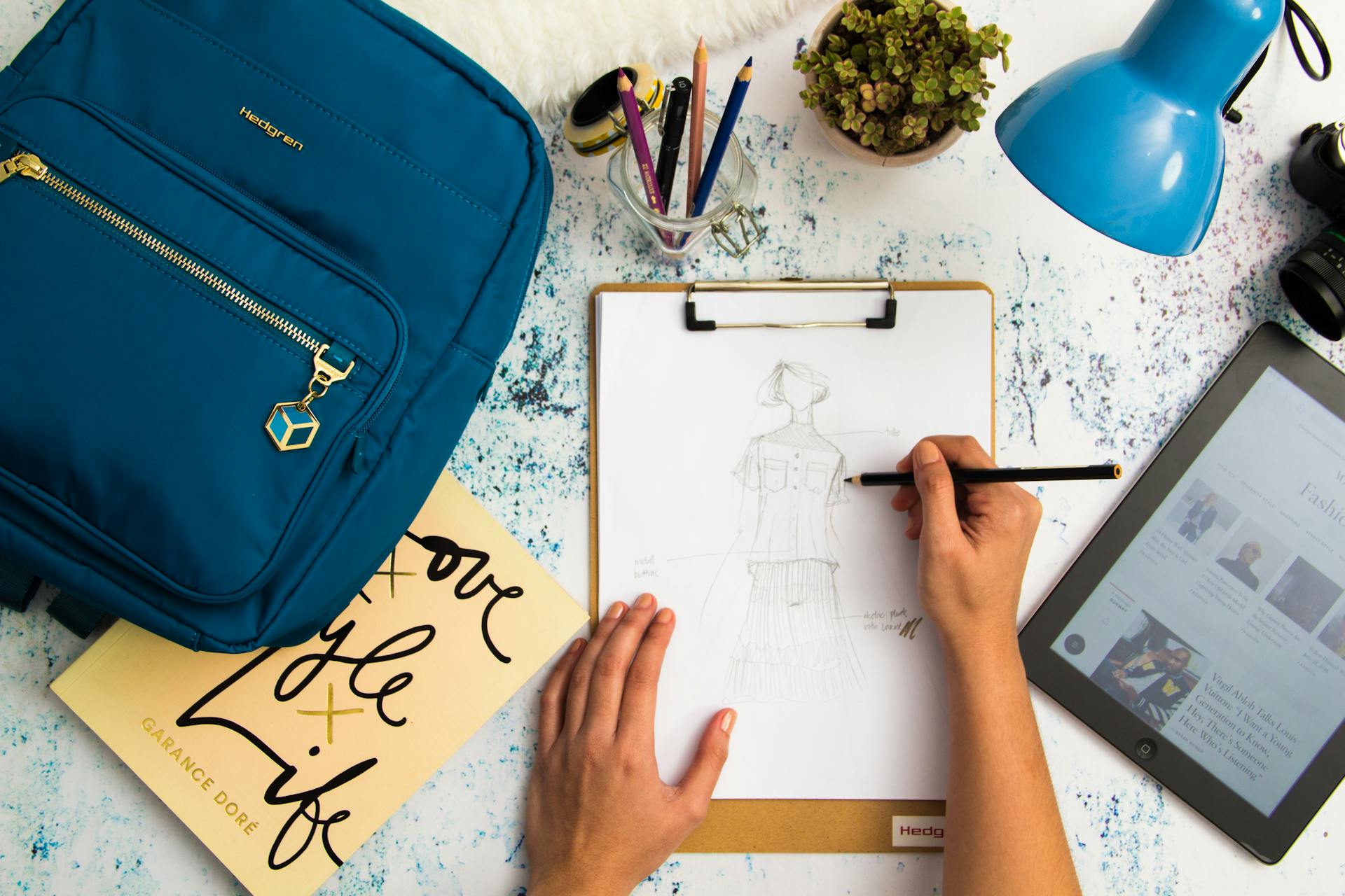 How i can Becoming a fashion designer In 2025